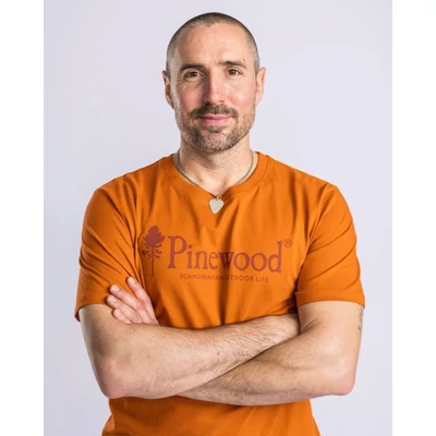 Pinewood® OUTDOOR LIFE Póló - BURNED ORANGE színű póló